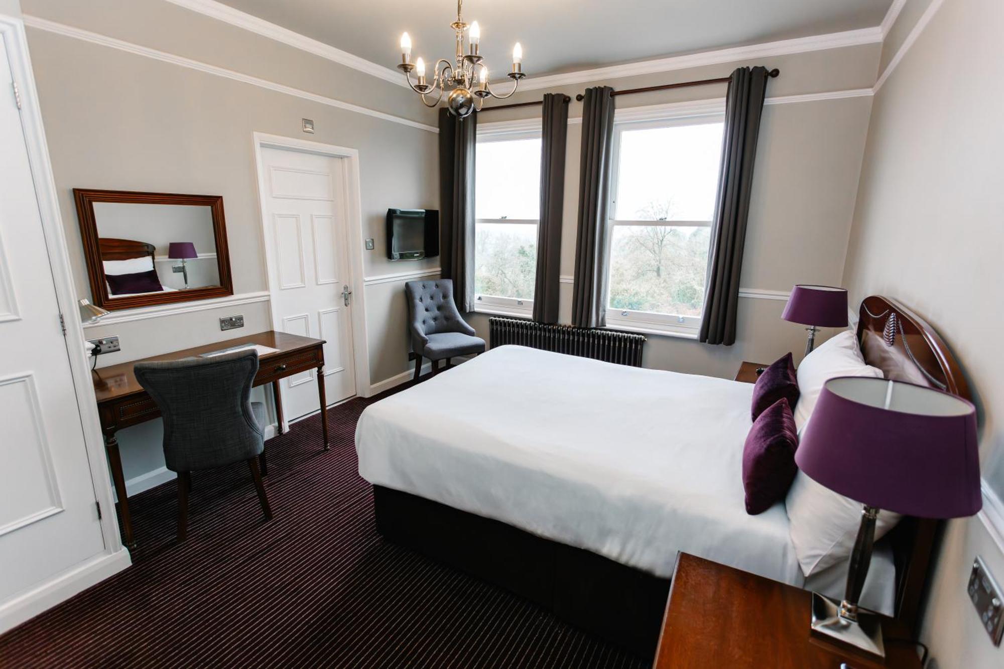 Hatton Court Hotel Gloucester Exterior photo
