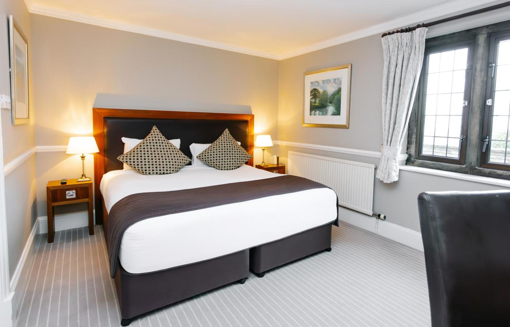 Hatton Court Hotel Gloucester Exterior photo