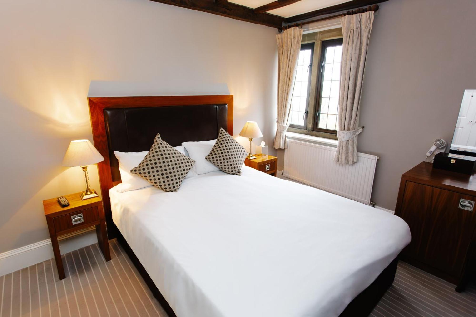 Hatton Court Hotel Gloucester Exterior photo